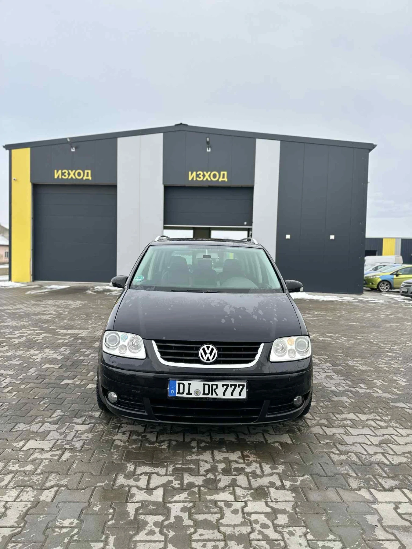 VW Touran 2.0TDI 170k.c - изображение 3