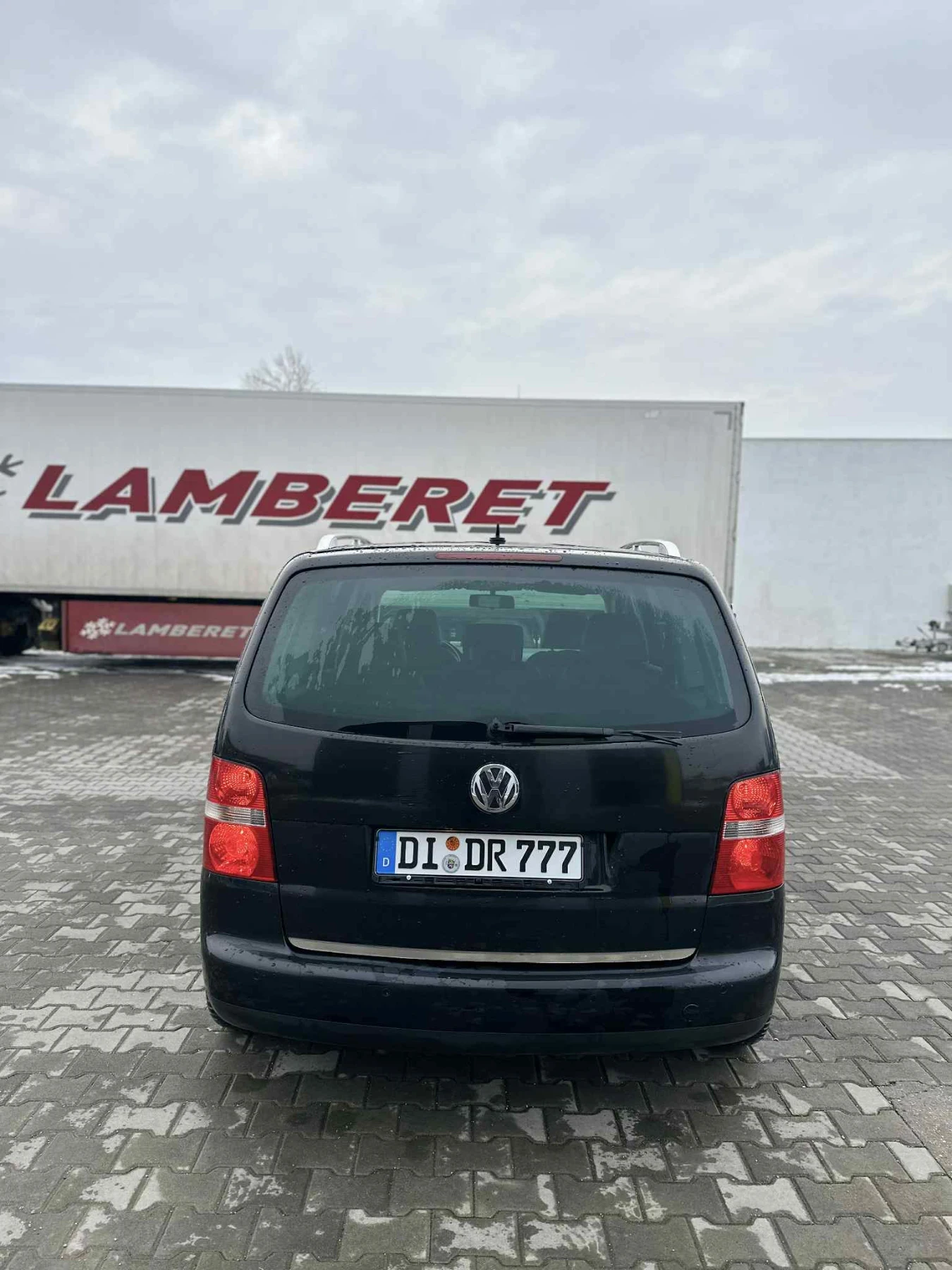 VW Touran 2.0TDI 170k.c - изображение 6