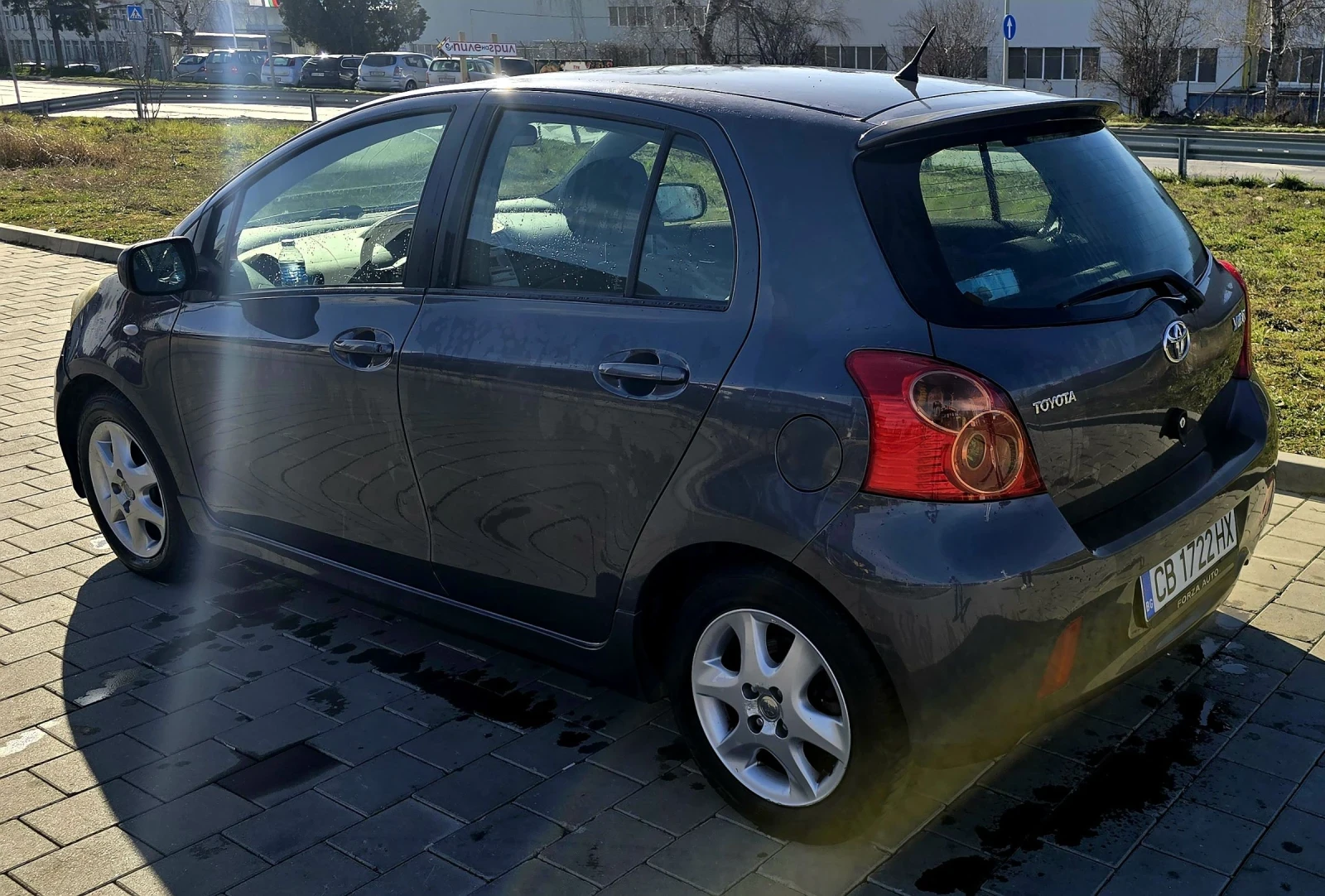 Toyota Yaris 1800 VVT-i, снимка 4 - Автомобили и джипове - 53769847
