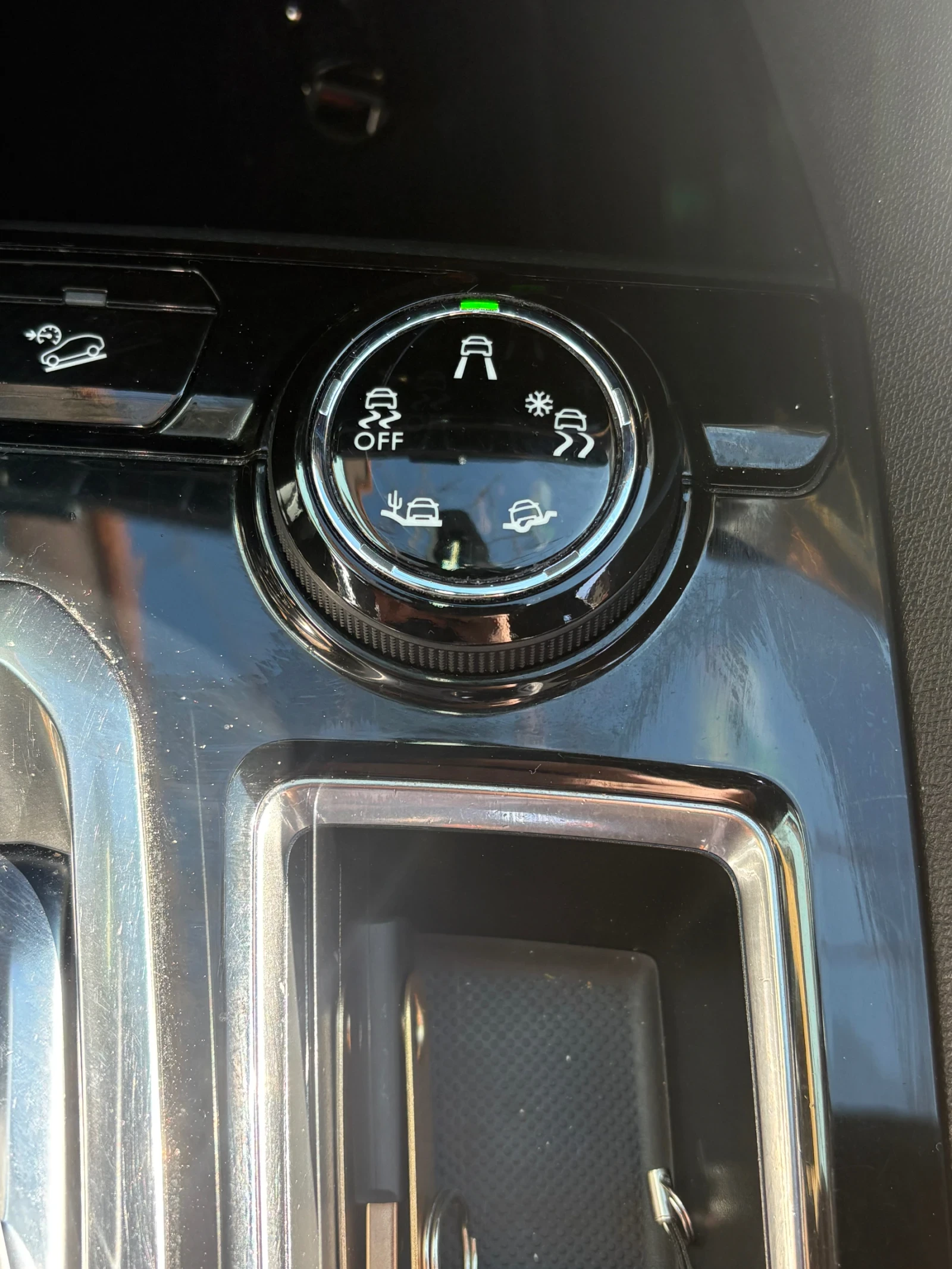 Peugeot 5008 2.0 BlueHDI - EAT8 - GT - Keyless - Led -, снимка 8 - Автомобили и джипове - 53838500