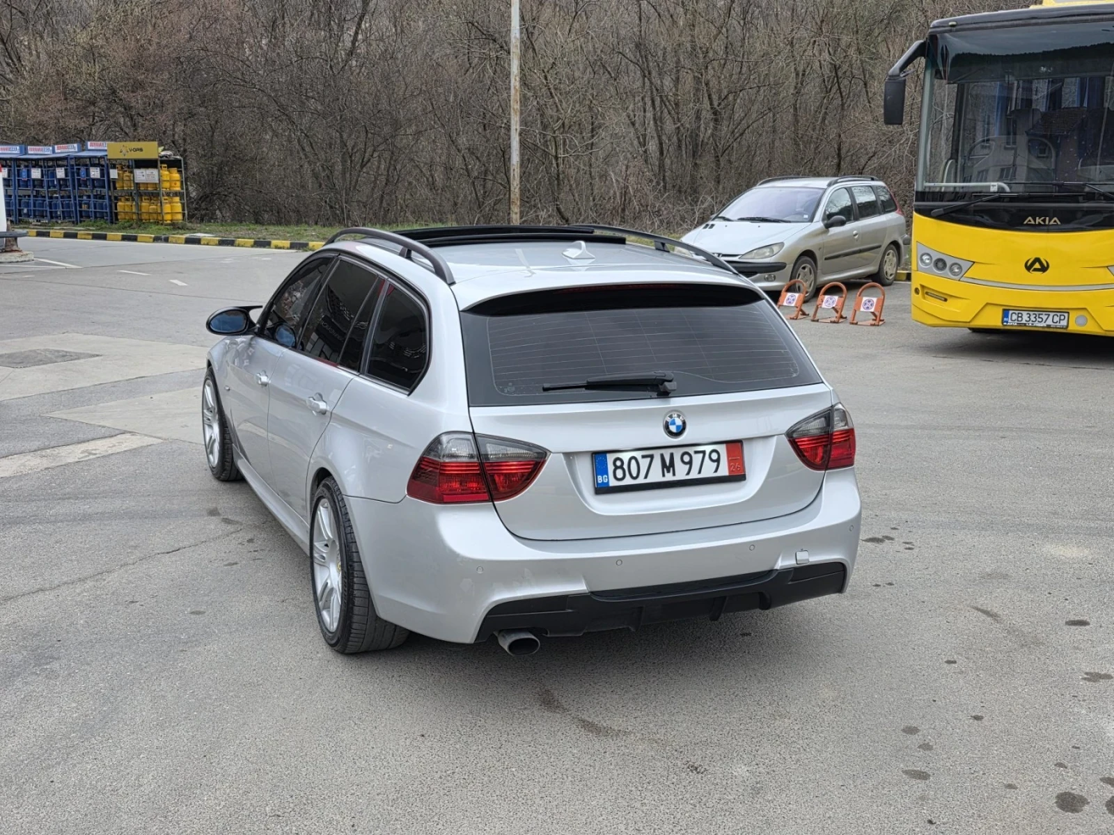 BMW 320 320, снимка 5 - Автомобили и джипове - 53891048