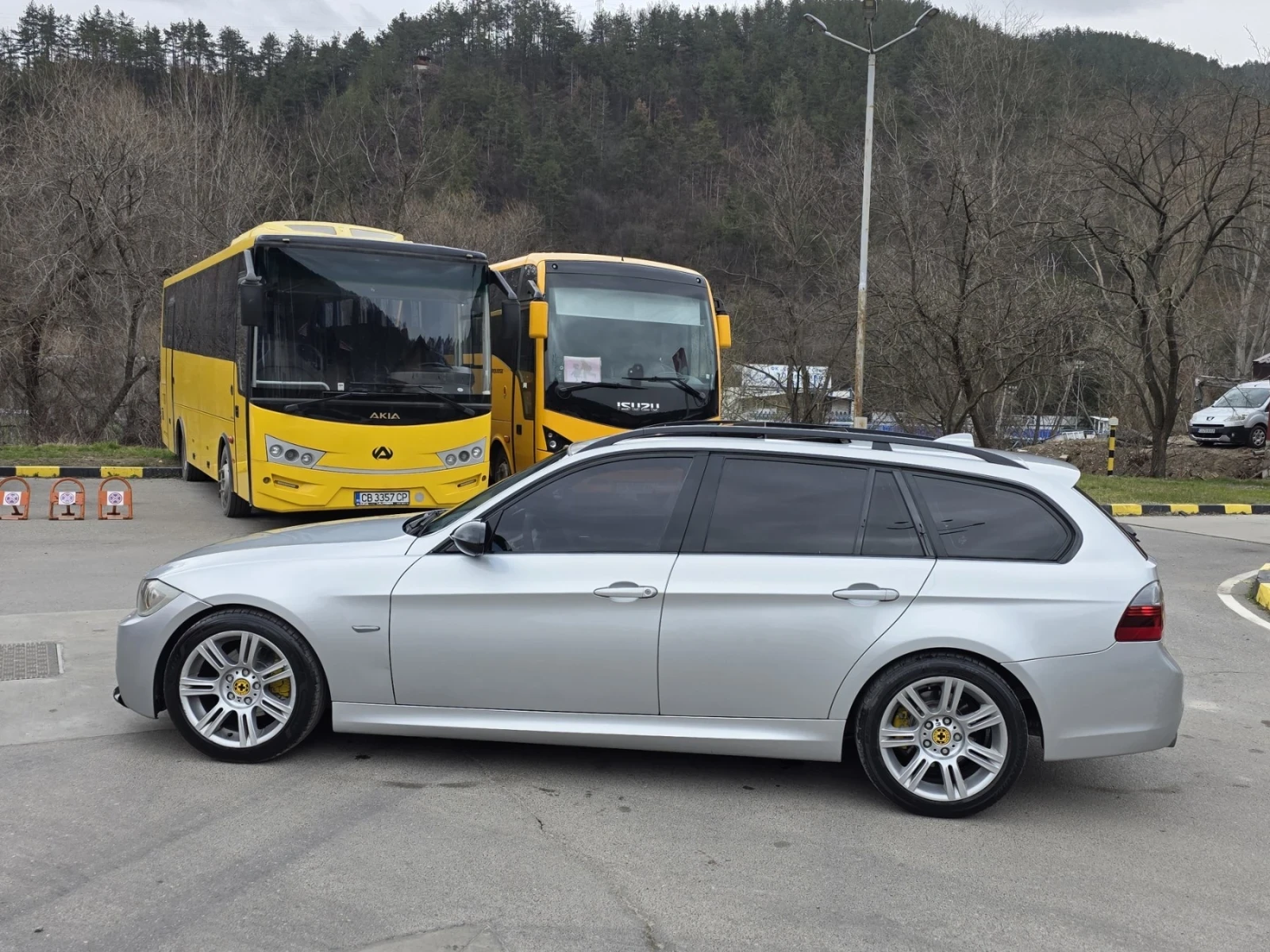 BMW 320 320, снимка 3 - Автомобили и джипове - 53891048