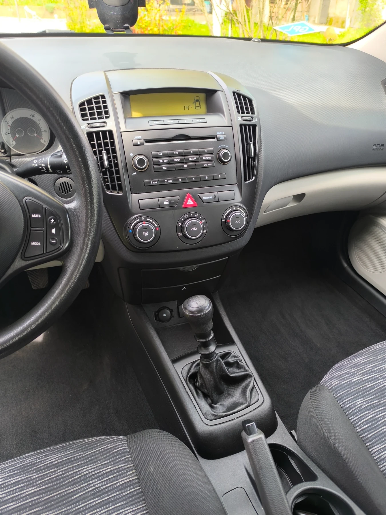 Kia Ceed 109к.с Бензин и газ на 135000км - проверени, , снимка 11 - Автомобили и джипове - 53971350