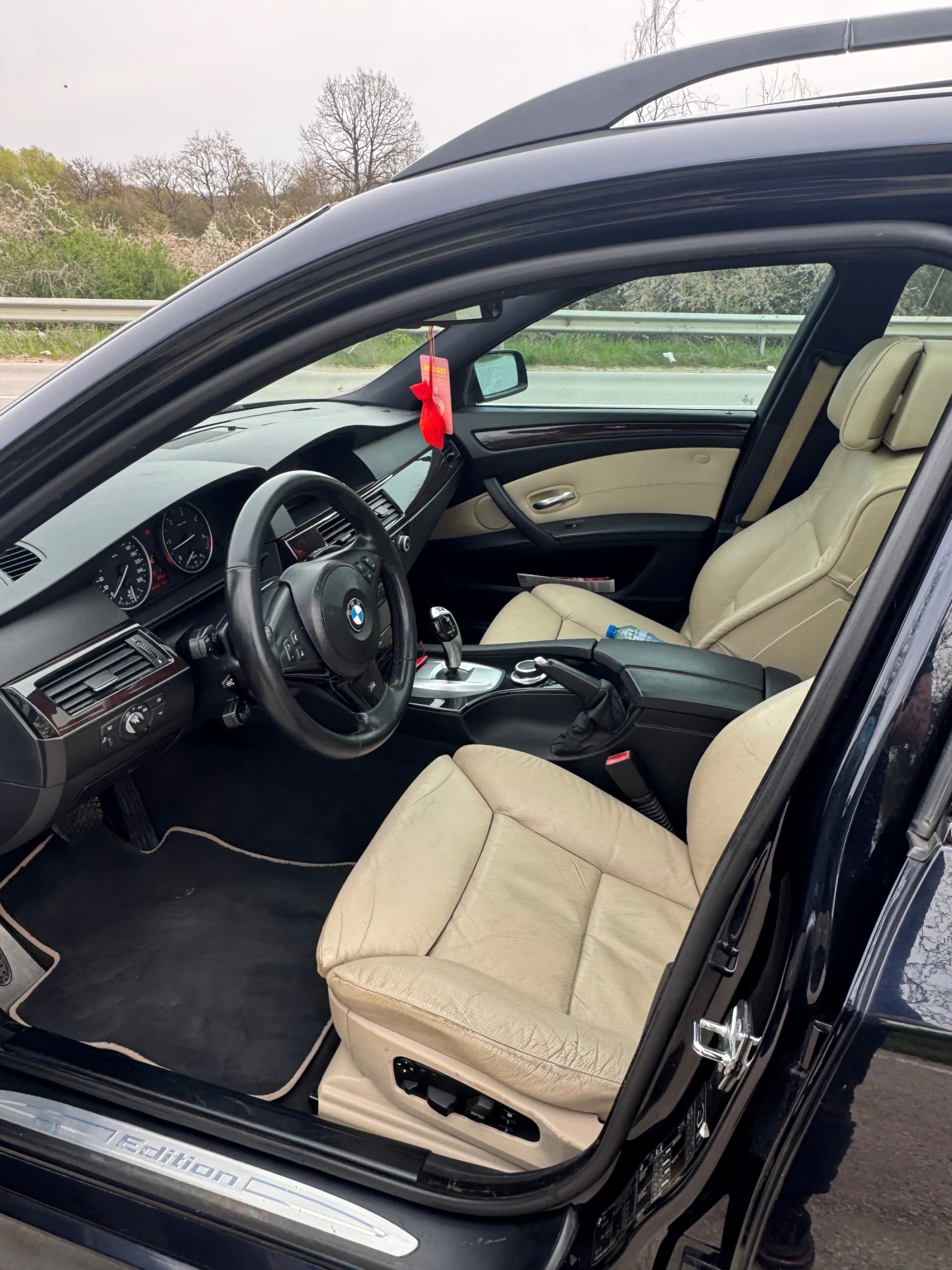 BMW 530 * EDITION* * FULL екстри* Мpack* , снимка 11 - Автомобили и джипове - 54204646