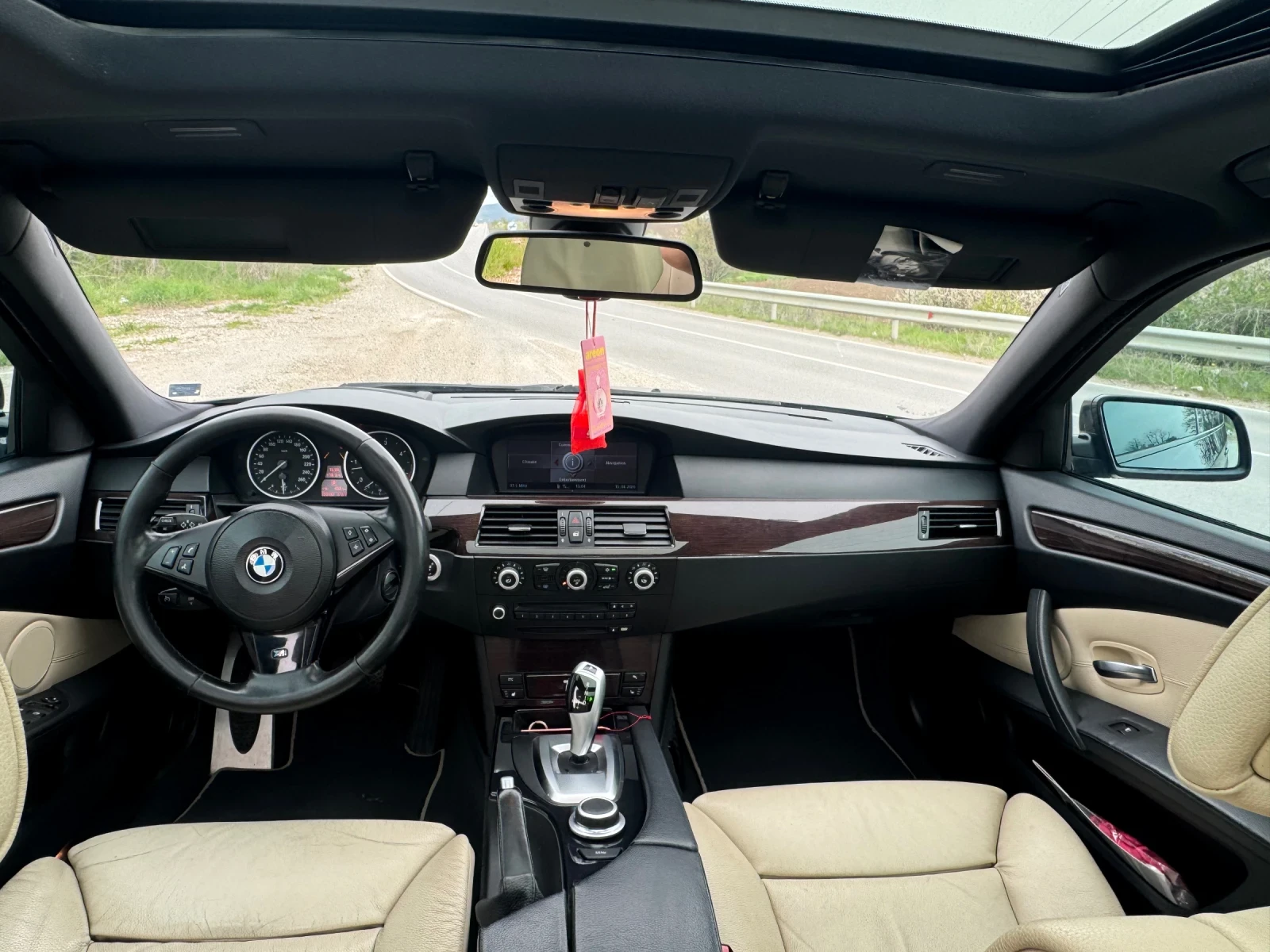 BMW 530 * EDITION* * FULL екстри* Мpack* , снимка 9 - Автомобили и джипове - 54204646