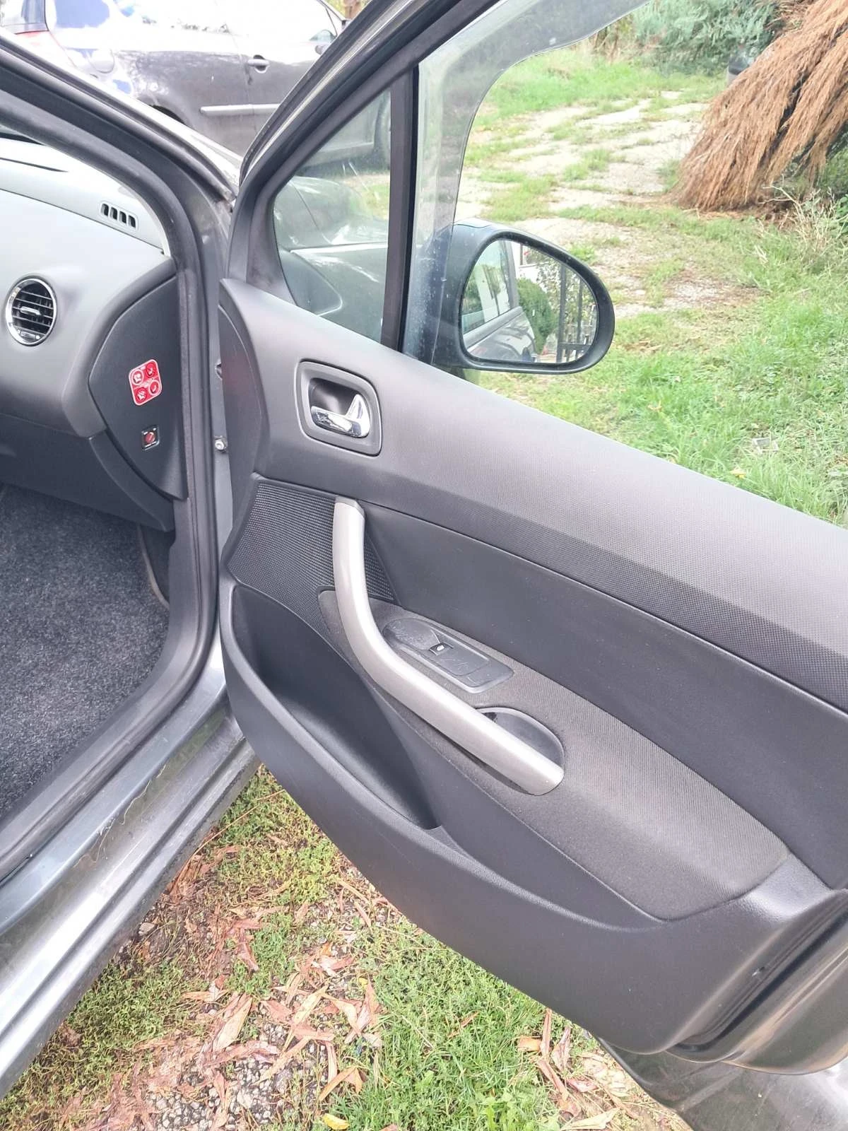 Peugeot 308, снимка 9 - Автомобили и джипове - 54319128