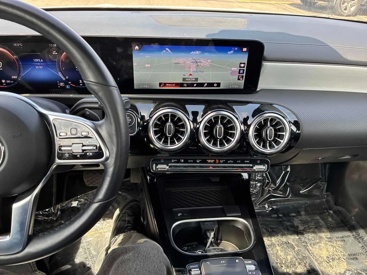 Mercedes-Benz CLA 250 4MATIC* DISTRONIC* �������* ��������*  | Mobile.bg � ����������� 9