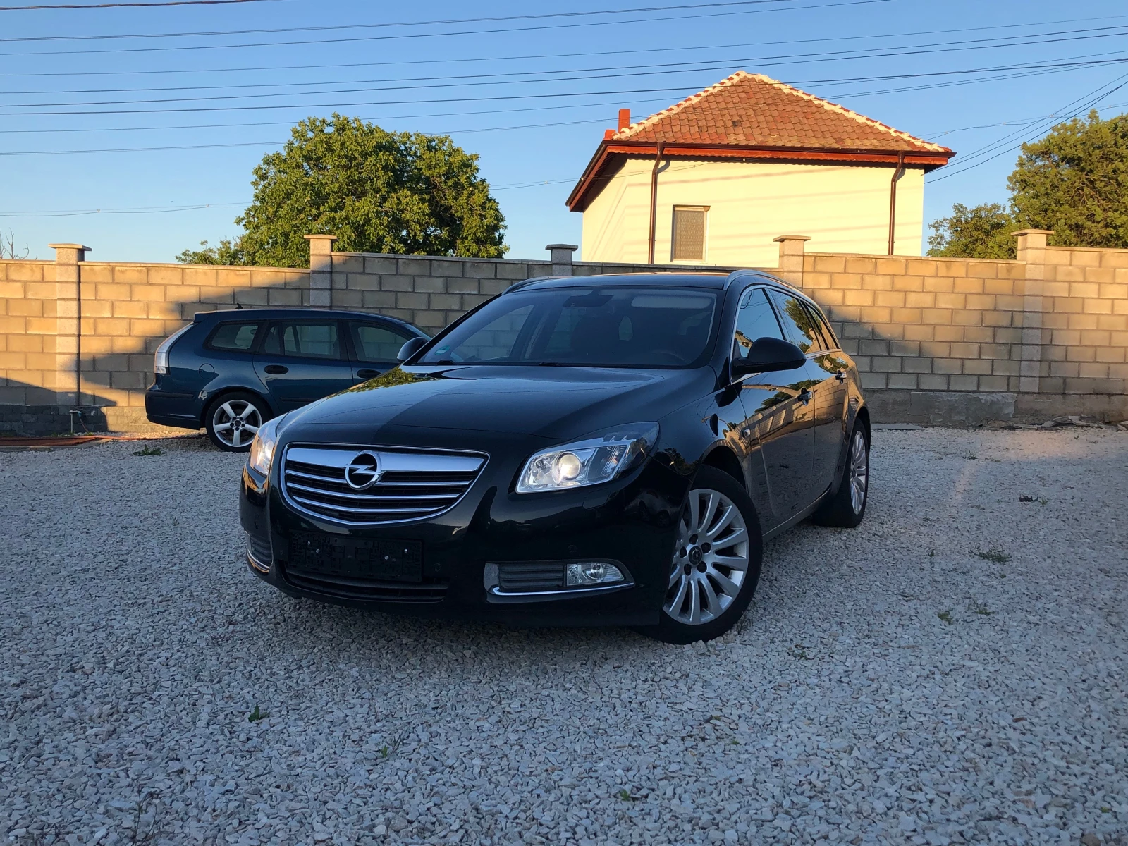 Opel Insignia 2.0 CDTI SPORTS 195ps, снимка 3 - Автомобили и джипове - 54597774