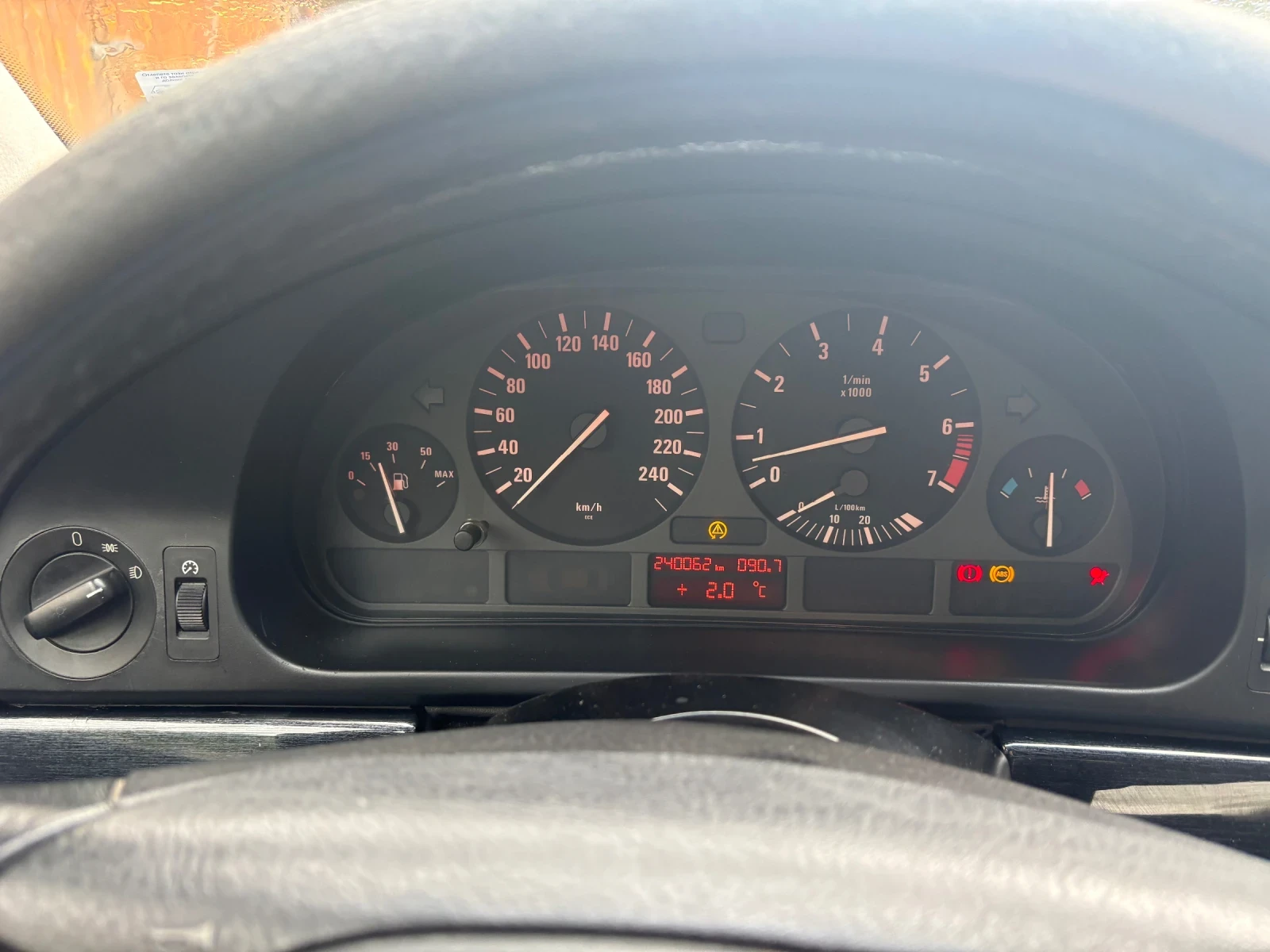 BMW 520, снимка 5 - Автомобили и джипове - 54611511