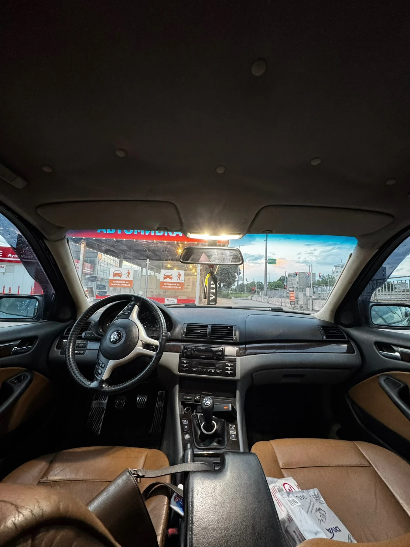 BMW 318 2.0i 143, снимка 6 - Автомобили и джипове - 54755057
