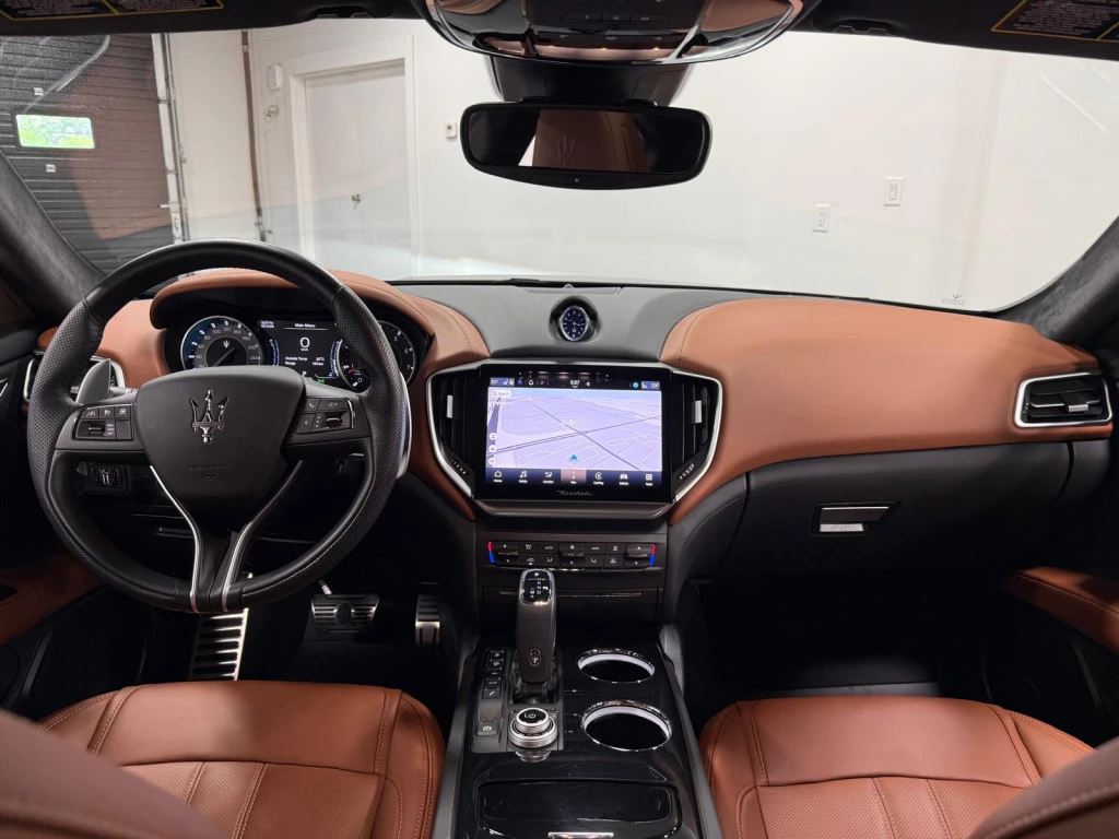 Maserati Ghibli Modena Q4* Естествена кожа* Италианска красавица!*, снимка 6 - Автомобили и джипове - 55147876