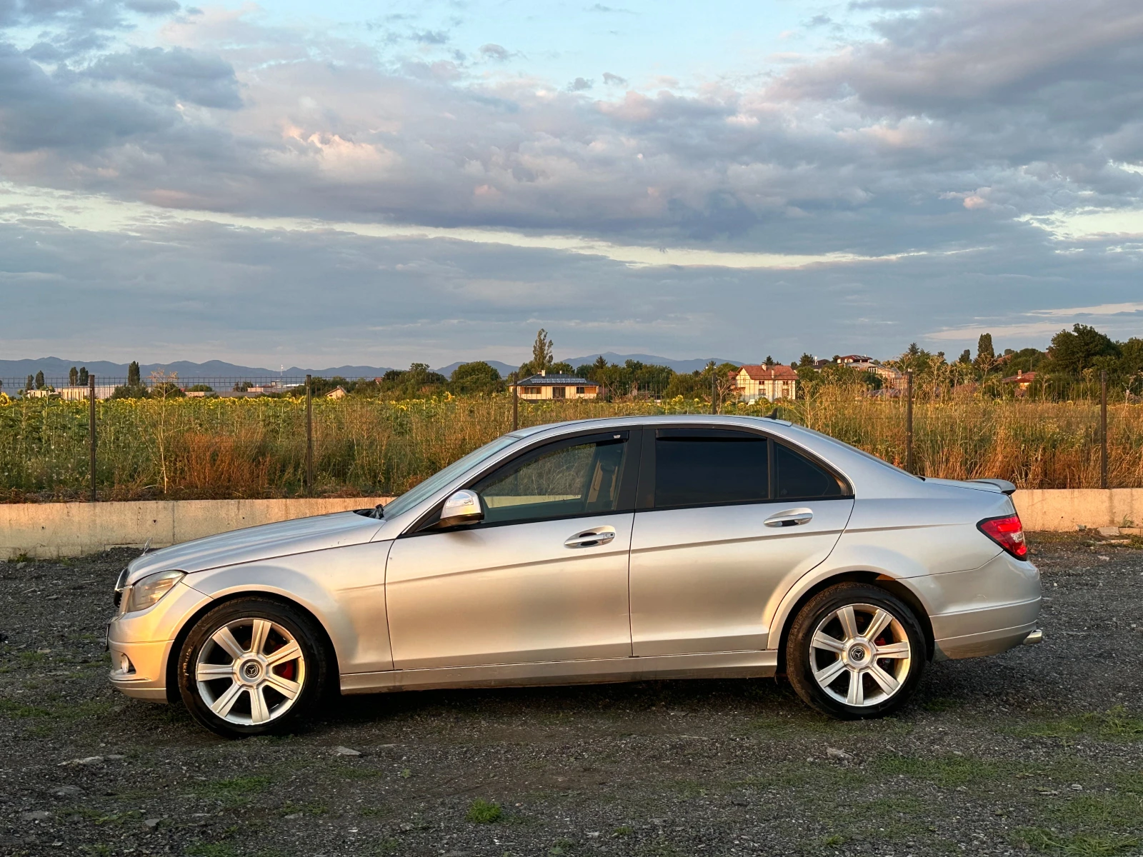 Mercedes-Benz C 200, снимка 6 - Автомобили и джипове - 55402462