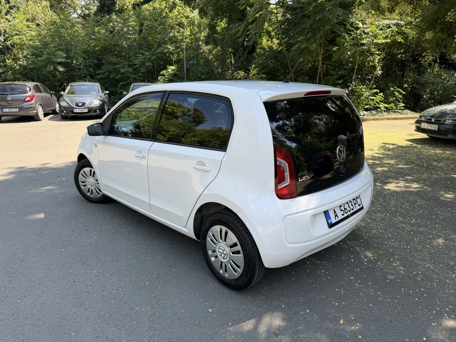 VW Up 1.0 MPI, снимка 4 - Автомобили и джипове - 55435593