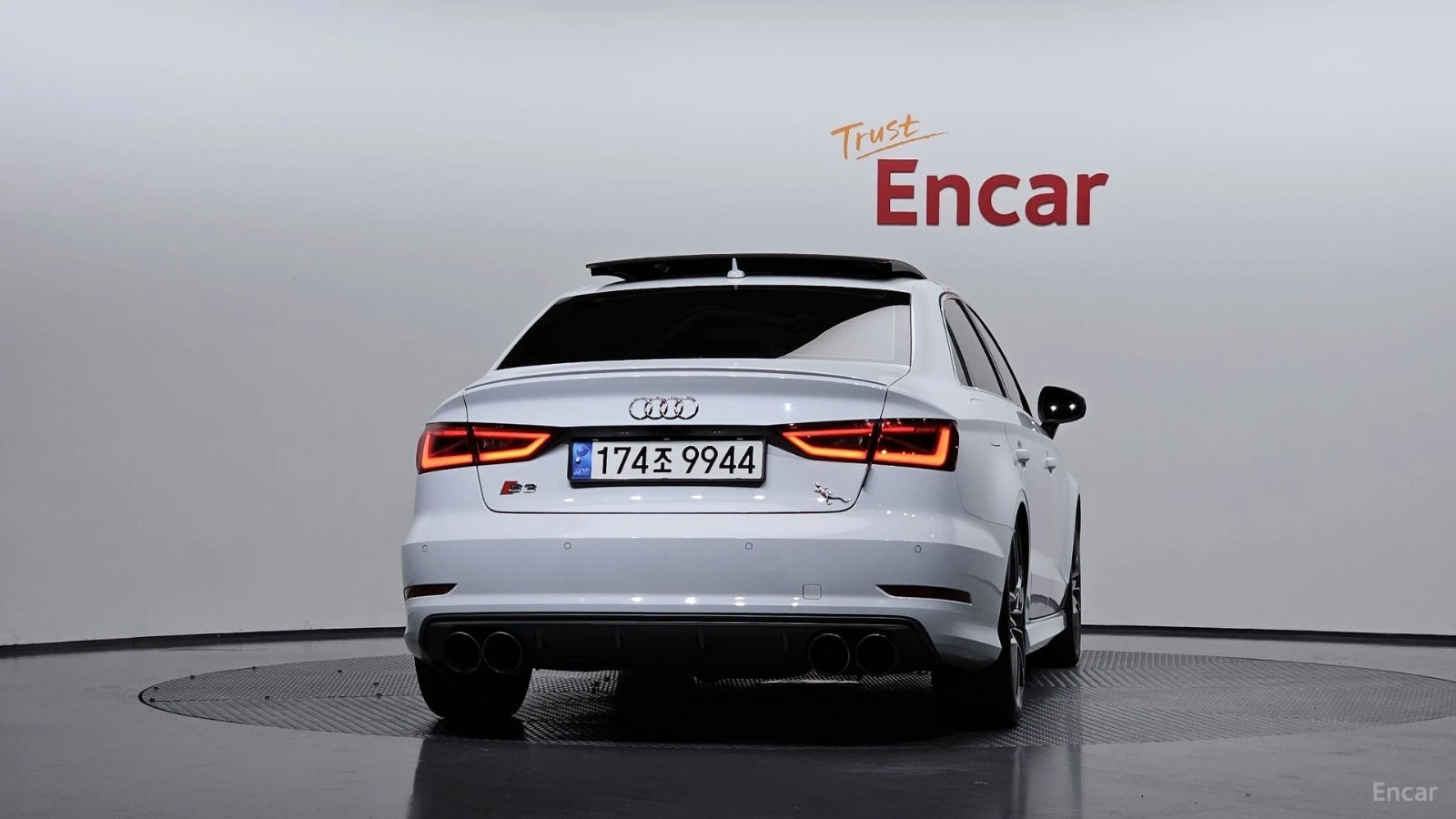 Audi S3 TFSI* 2.0* КОЖА* ПОДГРЕВ* НАВИ* ПАНО* КАМЕРИ, снимка 4 - Автомобили и джипове - 55505454