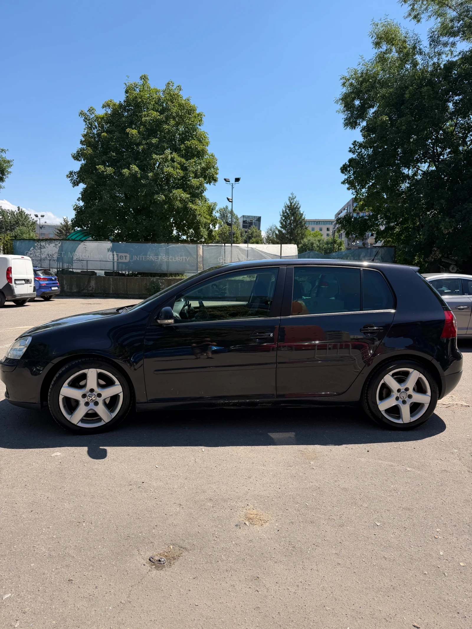 VW Golf Golf V 2.0 TDI 4Motion, снимка 5 - Автомобили и джипове - 55536241