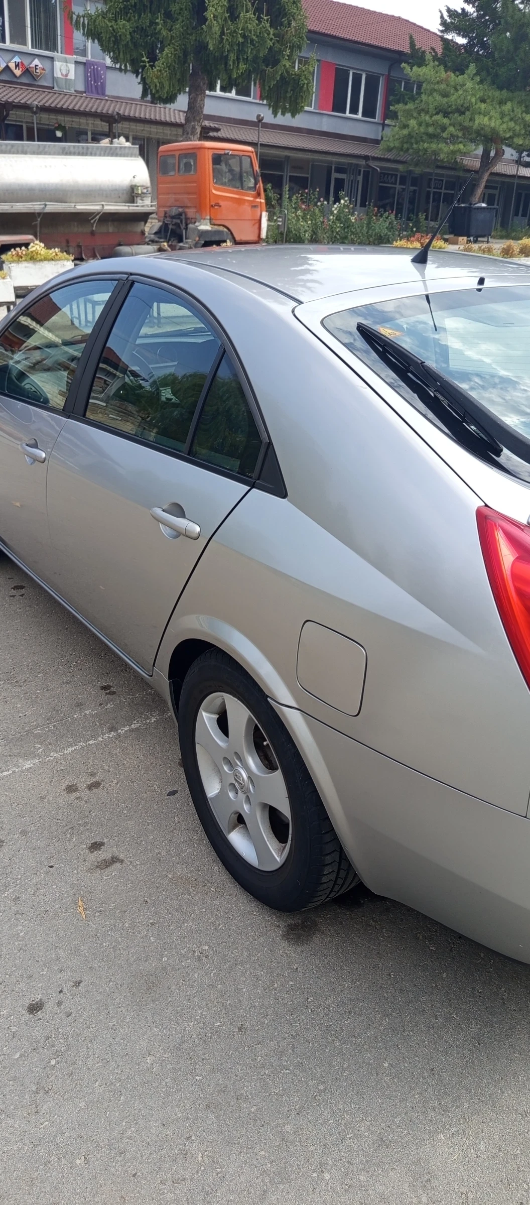 Nissan Primera, снимка 11 - Автомобили и джипове - 55775988