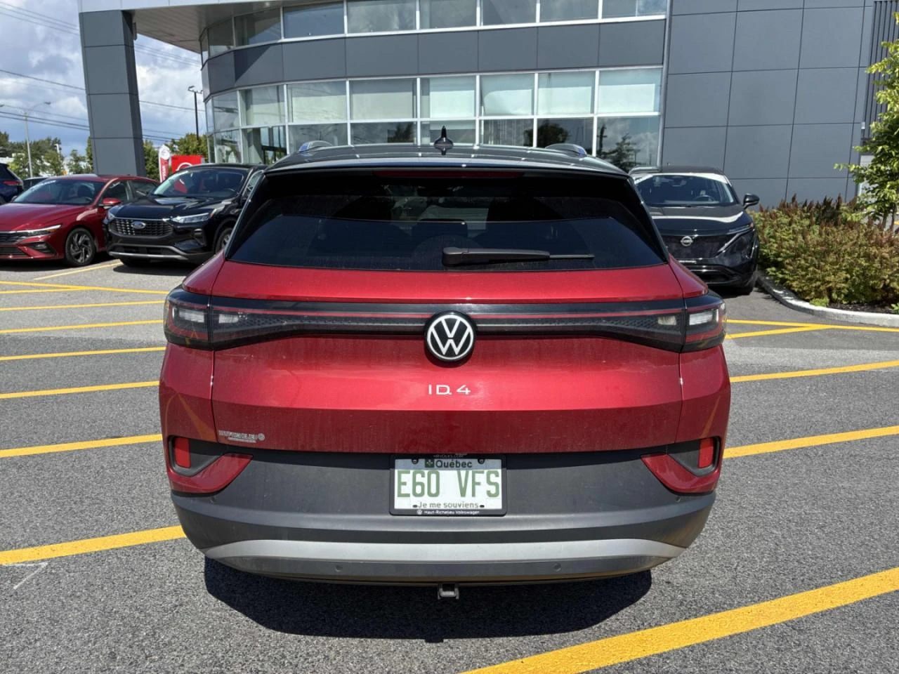 VW ID.4 Pro* 360* Подгрев* Пано* Distr, снимка 4 - Автомобили и джипове - 55945686
