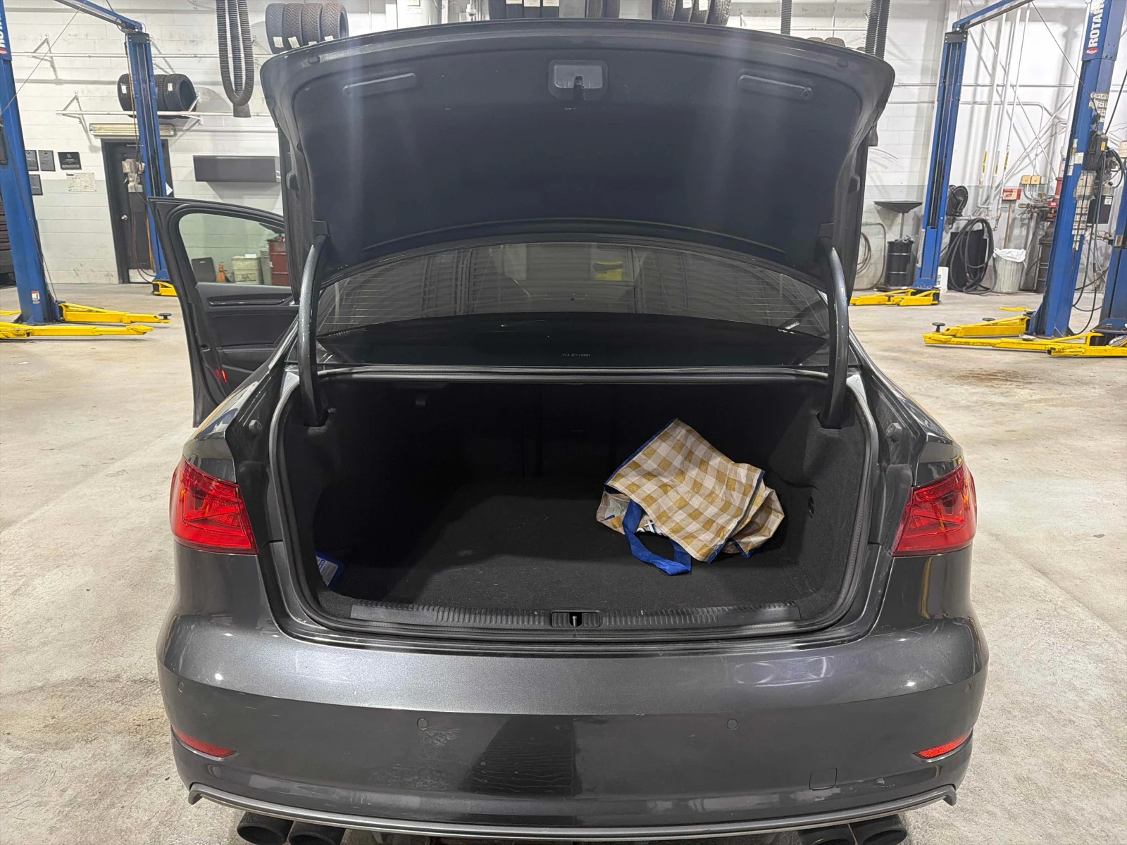 Audi S3 TECHNIK * STAGE 2* DOWNPIPE* ОКАЧВАНЕ* , снимка 15 - Автомобили и джипове - 56137285