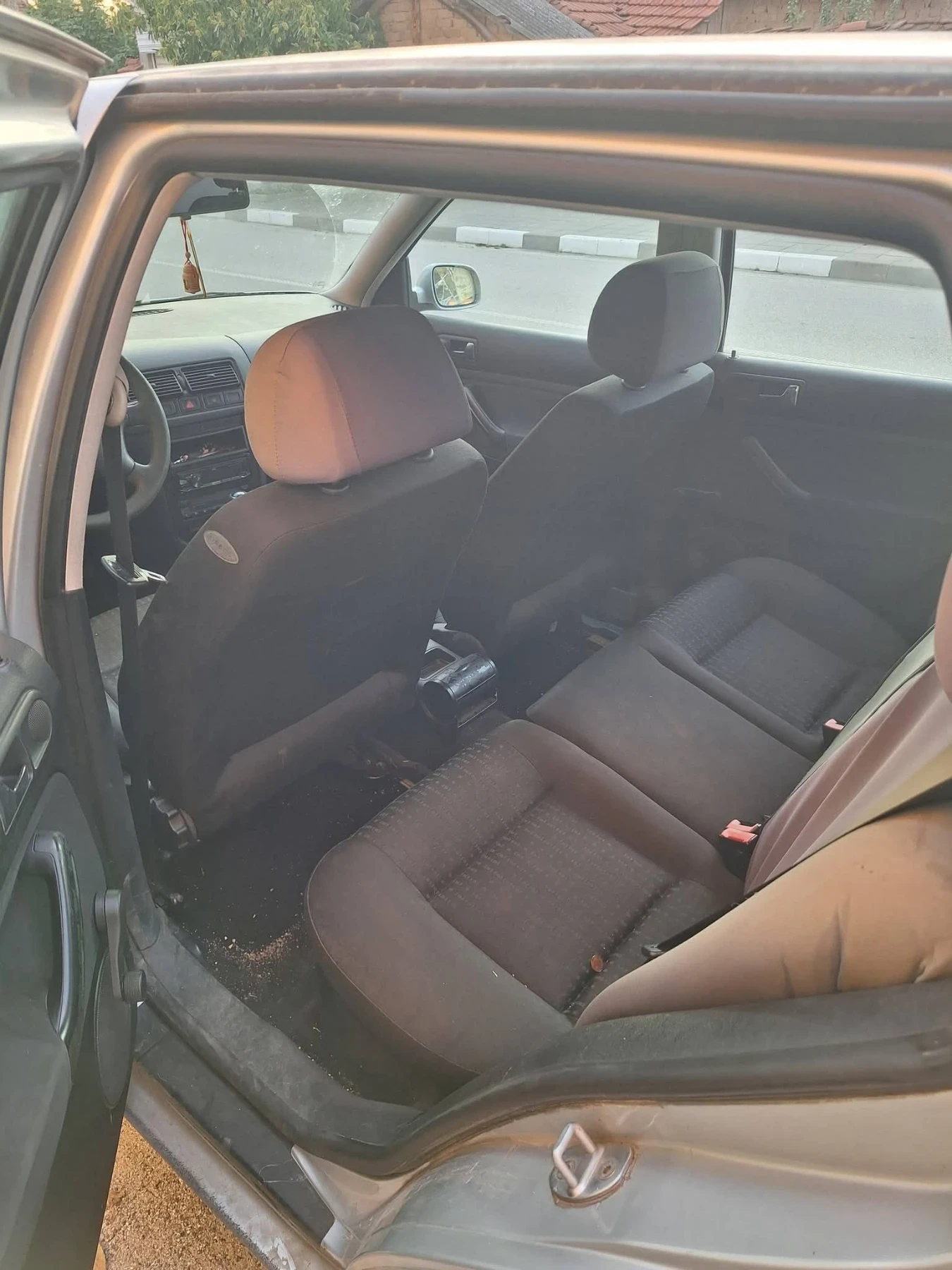 VW Golf 1.4, снимка 7 - Автомобили и джипове - 56416328