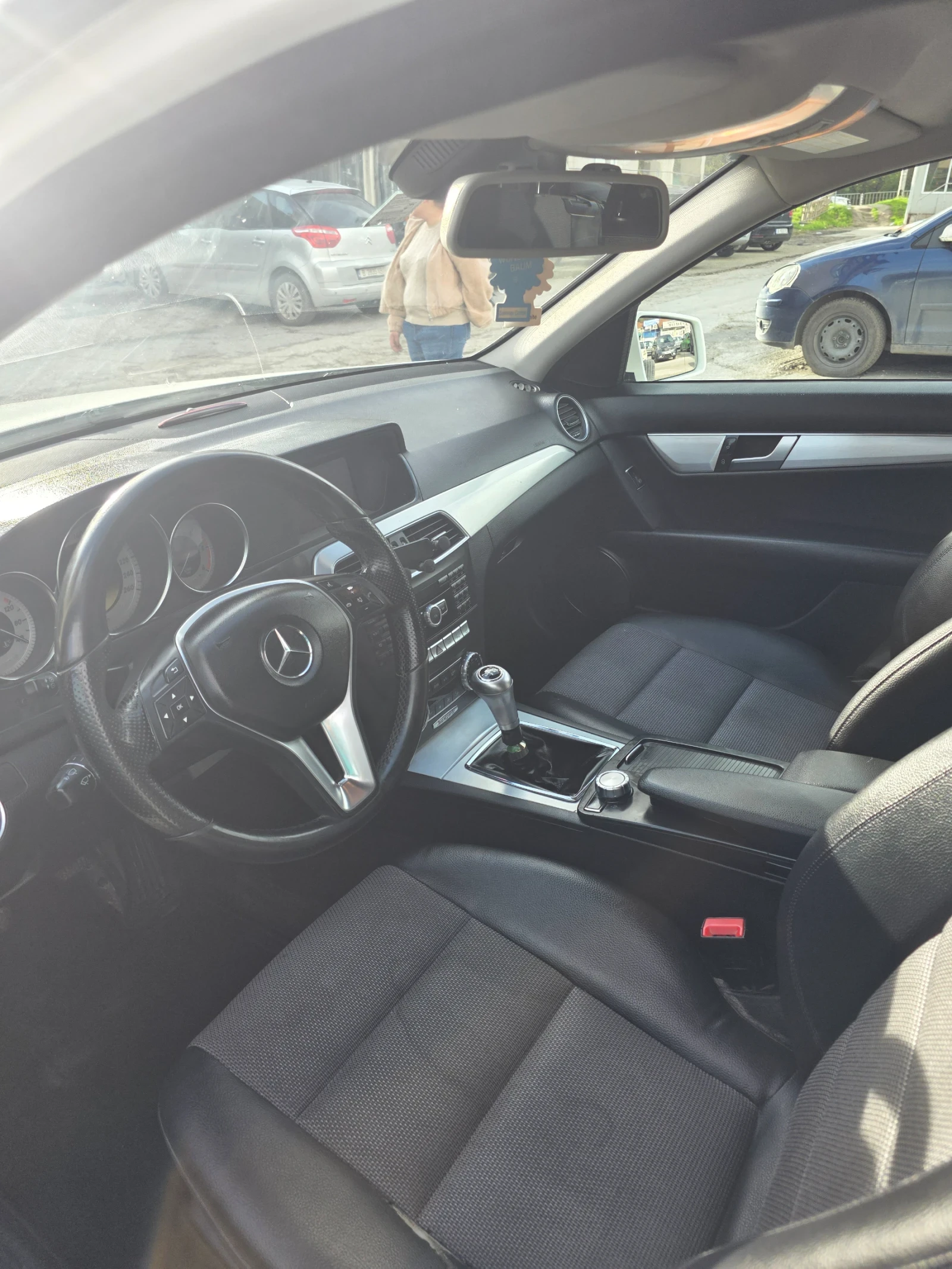 Mercedes-Benz C 180 C220, снимка 8 - Автомобили и джипове - 56508621