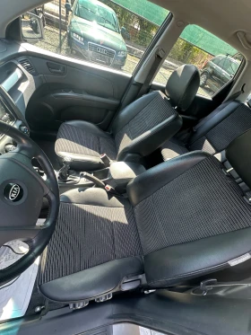 Kia Sportage 2.0 i 2007, снимка 10
