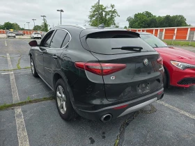 Alfa Romeo Stelvio   * CARFAX*   *  | Mobile.bg    3