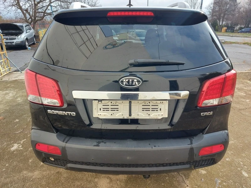 Kia Sorento 2.2d, снимка 7 - Автомобили и джипове - 47350326