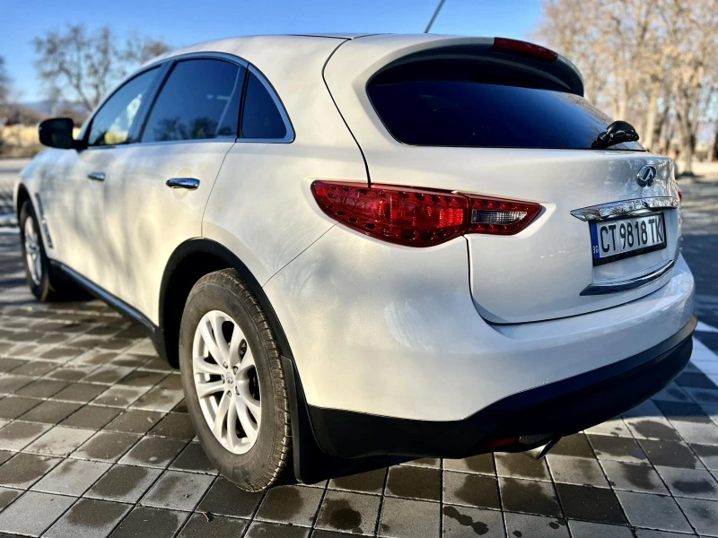 Infiniti Fx 35 бяла перла, снимка 4 - Автомобили и джипове - 48743798