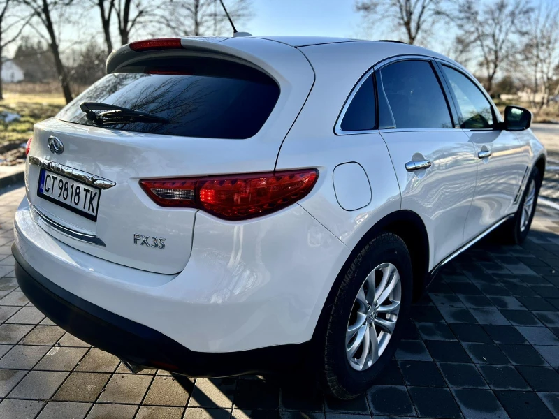 Infiniti Fx 35 бяла перла, снимка 3 - Автомобили и джипове - 48743798