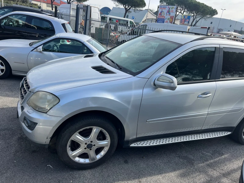 Mercedes-Benz ML FACELIFT, Теглич, камера 4matic, снимка 3 - Автомобили и джипове - 48919698