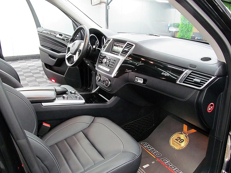 Mercedes-Benz ML 350 designo/2xTV/PANORAMA/ AMG/GERMANY/СОБСТВЕН ЛИЗИНГ, снимка 15 - Автомобили и джипове - 51519258