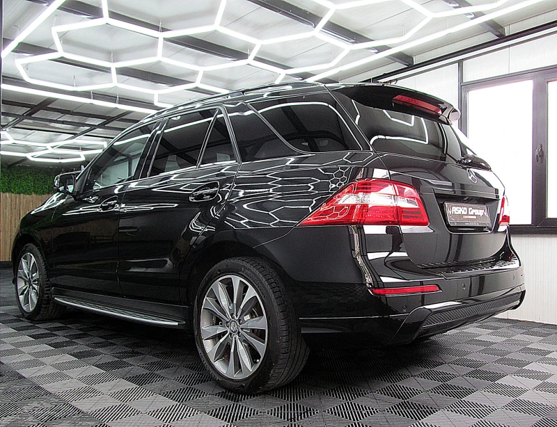 Mercedes-Benz ML 350 designo/2xTV/PANORAMA/ AMG/GERMANY/СОБСТВЕН ЛИЗИНГ, снимка 4 - Автомобили и джипове - 51519258