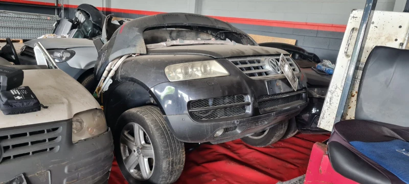VW Touareg 2.5 ТDI ВАС АВТОМАТ САМО НА ЧАСТИ - 11 лв. - 81044058 | Car24.bg