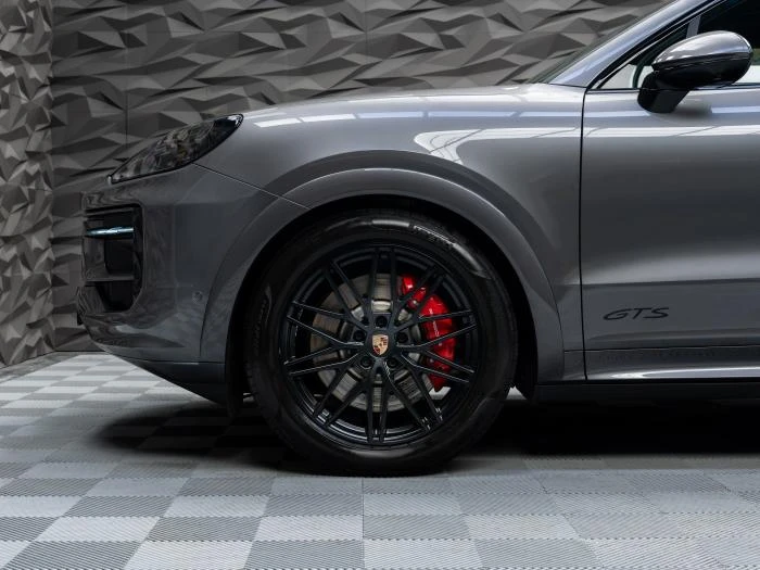 Porsche Cayenne GTS* MATRIX* HUD* PANO* SOFT CLOSE* , снимка 5 - Автомобили и джипове - 56177376