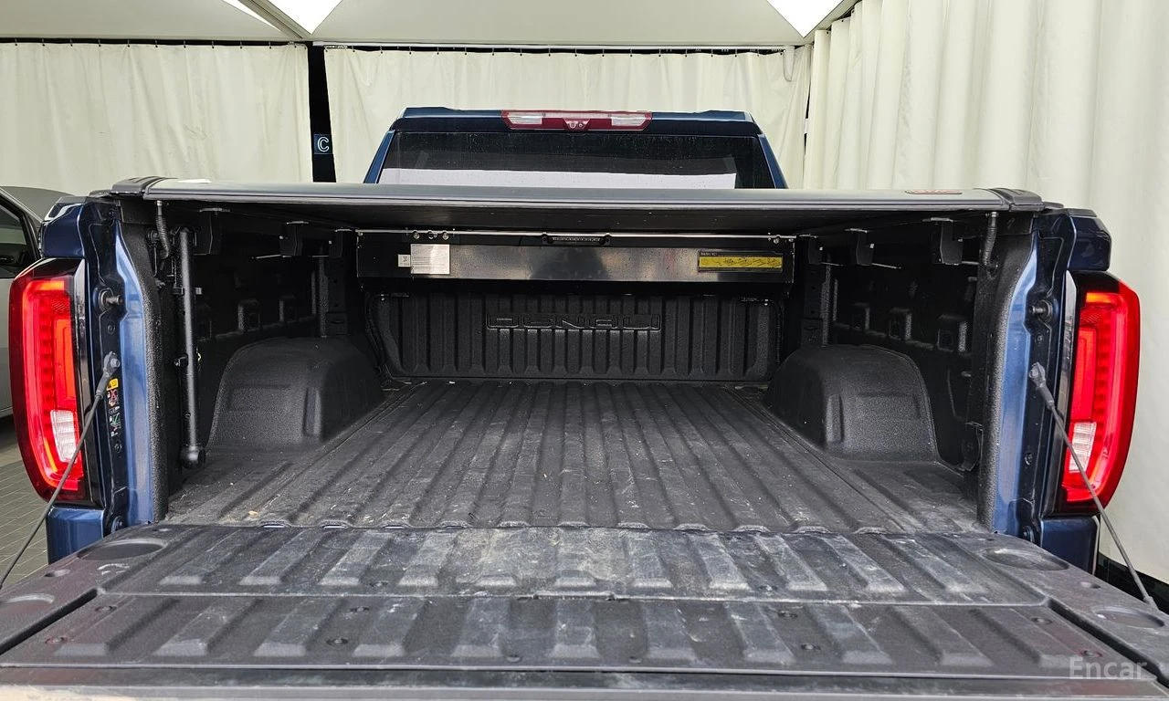 Gmc Sierra DENALI-X* ПОДГРЕВ* ОБДУХВАНЕ* LANE* ASSIST* , снимка 5 - Автомобили и джипове - 54372600