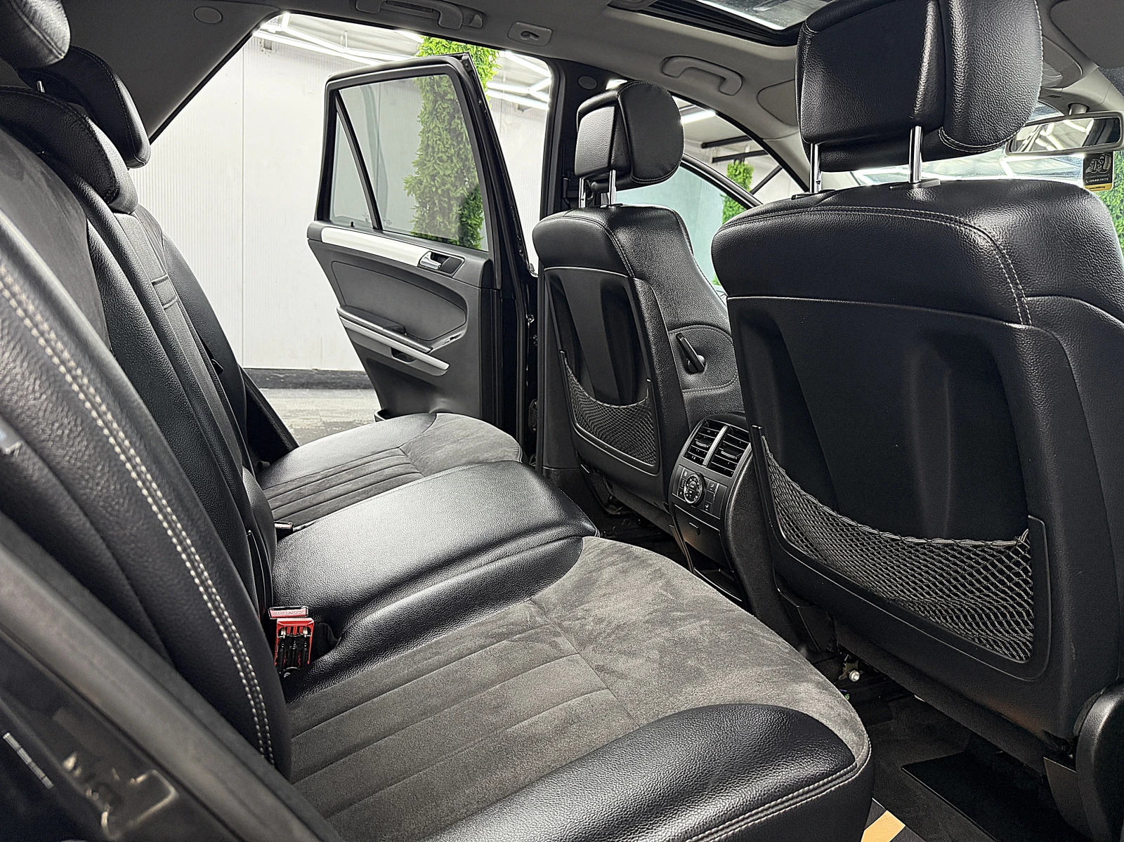 Mercedes-Benz ML 320 NAVI/PODGREV/7-gt/СОБСТВЕН ЛИЗИНГ, снимка 10 - Автомобили и джипове - 54622090