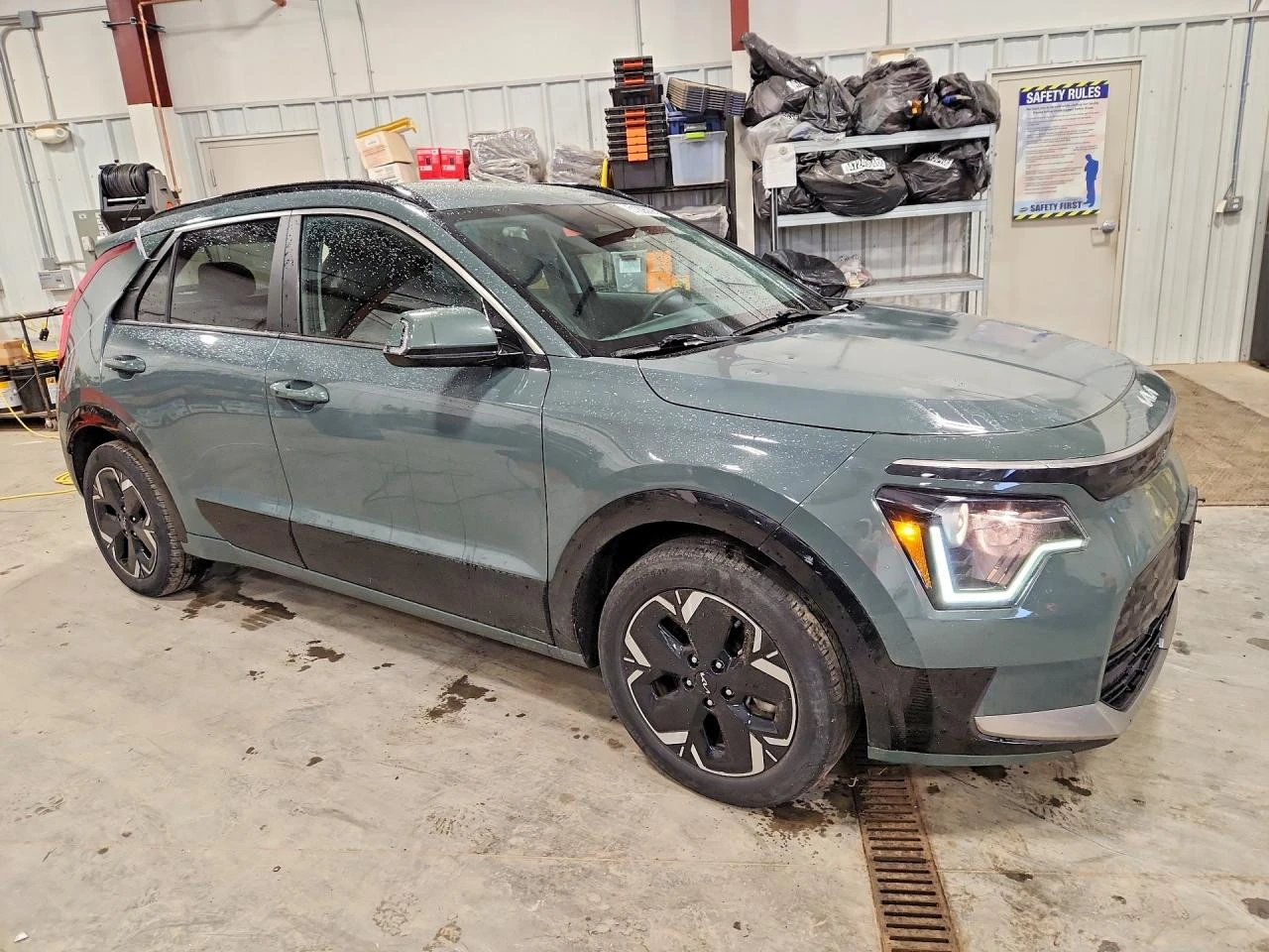 Kia Niro Wind EV, снимка 4 - Автомобили и джипове - 54704643