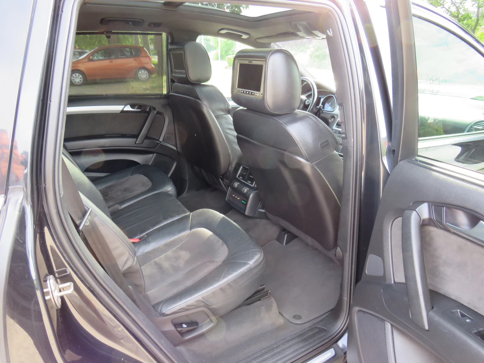 Audi Q7 * 3.0TDI S-LINE 7-МЕСТЕН PANORAMA РЕГИСТРИРАН* , снимка 11 - Автомобили и джипове - 54758035