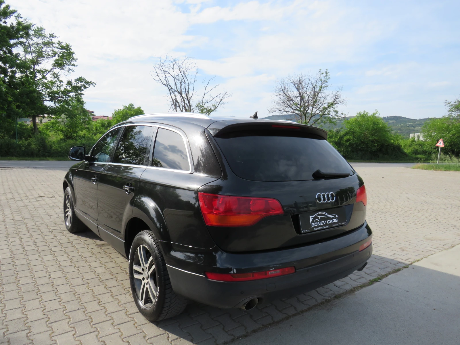 Audi Q7 * 3.0TDI S-LINE 7-МЕСТЕН PANORAMA РЕГИСТРИРАН* , снимка 7 - Автомобили и джипове - 54758035