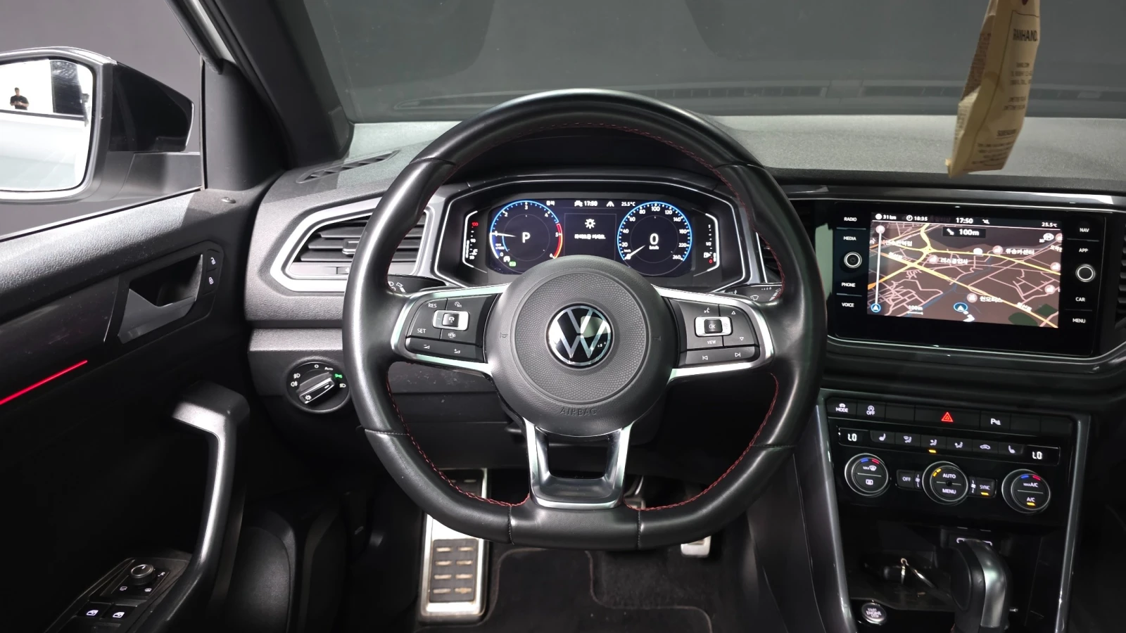 VW T-Roc 2.0 TDI Premium, снимка 12 - Автомобили и джипове - 55628106