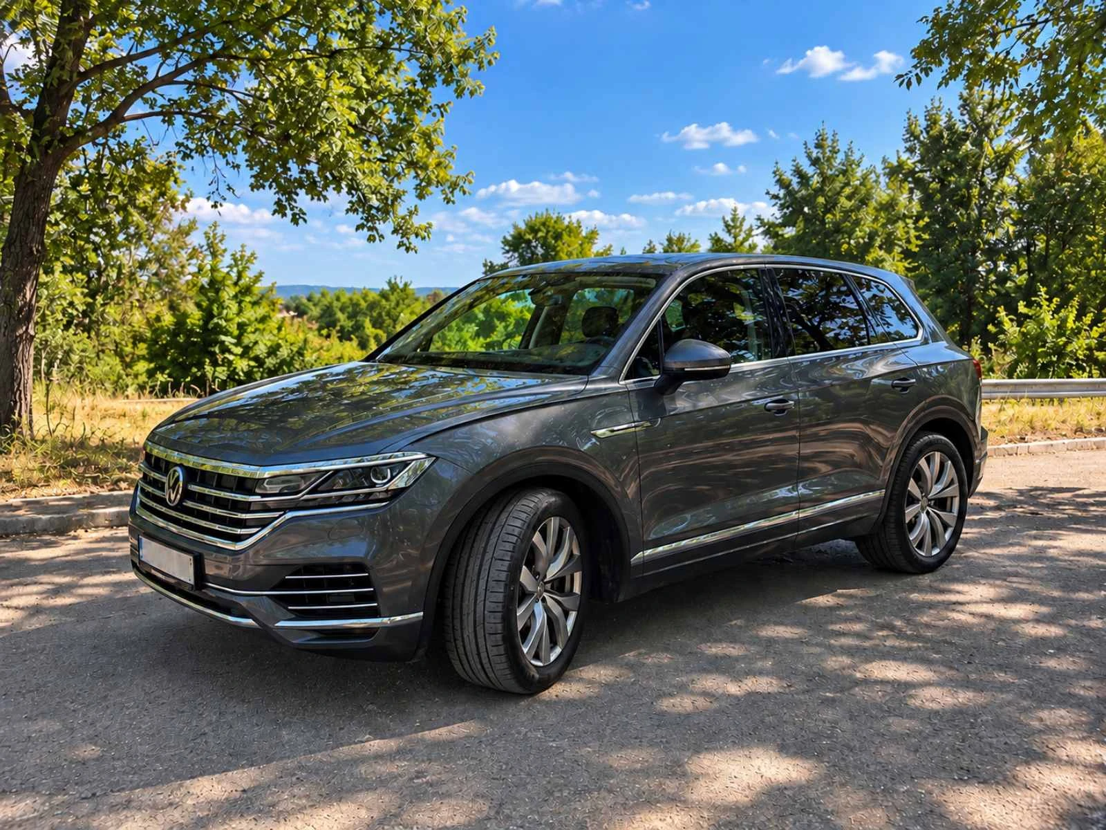 VW Touareg 3.0 TDI, снимка 3 - Автомобили и джипове - 56153313