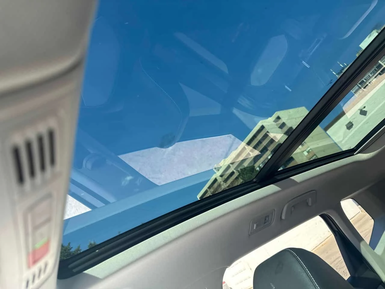 VW Taos  Highline / CARFAX / 2 ����� / ���������  | Mobile.bg � ����������� 11