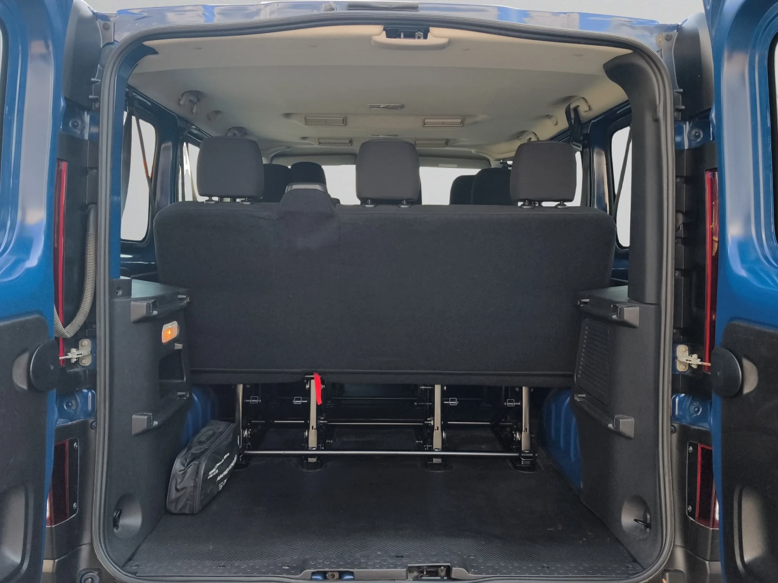 Renault Trafic 2.0 BLUE dCi 110, L1H1, 8+ 1 �����, EURO6//2302R12 | Mobile.bg � ����������� 13