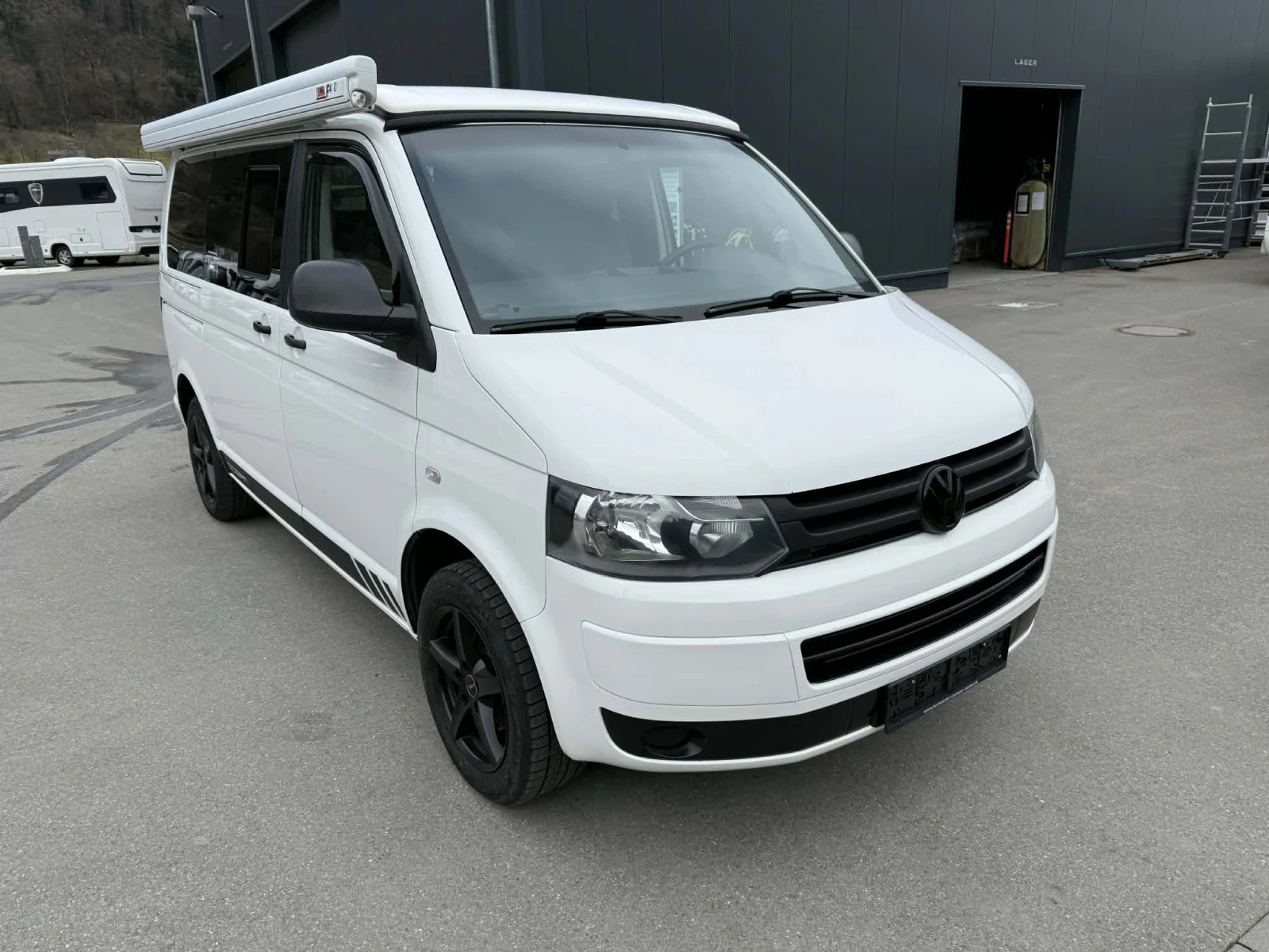 VW California Кемпер, снимка 14 - Бусове и автобуси - 56012209