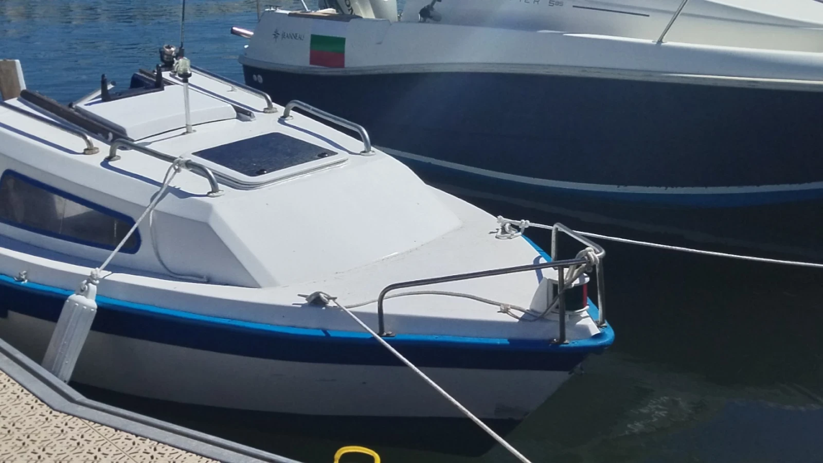 Моторна яхта Acquaviva, снимка 2 - Воден транспорт - 56180128