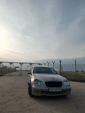 Mercedes-Benz C 220 2.2, снимка 3