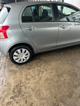 Toyota Yaris - 3750 € / 7334.36 лв. - 45805277 2