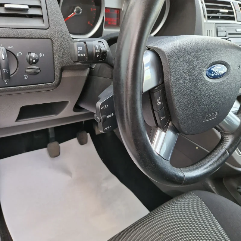 Ford C-max 1.6TDCI 90к.с, снимка 11 - Автомобили и джипове - 47028385