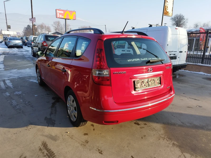 Hyundai I30 1.6 crdi, снимка 6 - Автомобили и джипове - 48731228