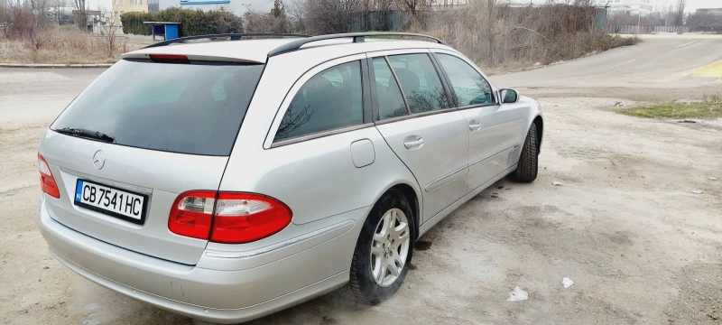 Mercedes-Benz E 240 4matic / газ, снимка 3 - Автомобили и джипове - 48926225